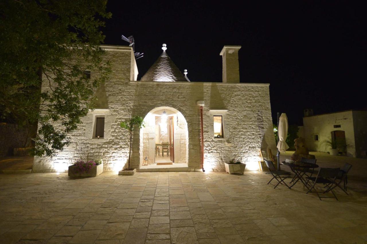 Bed and Breakfast Trulli Petra Chiara Locorotondo Esterno foto