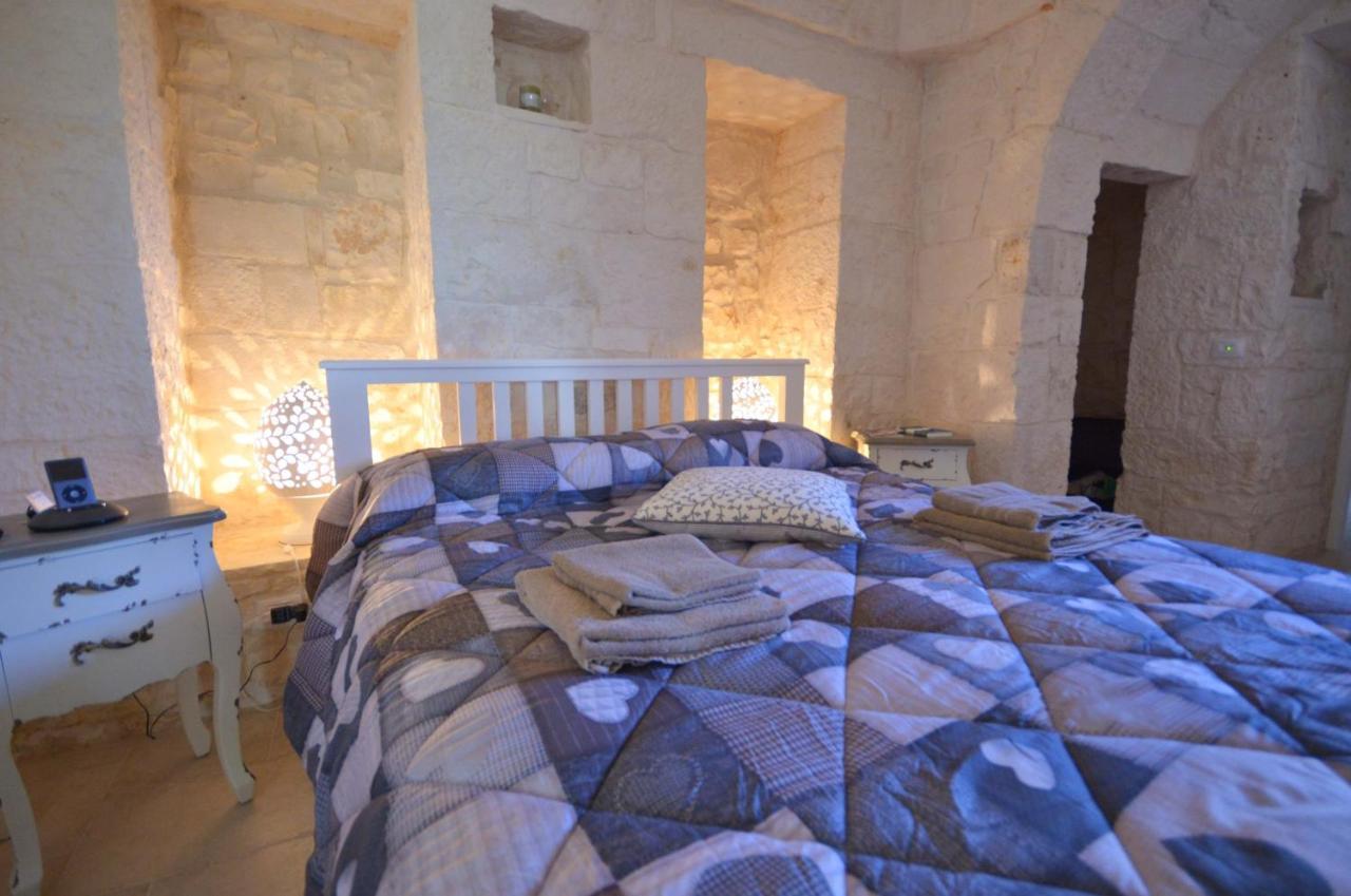 Bed and Breakfast Trulli Petra Chiara Locorotondo Esterno foto