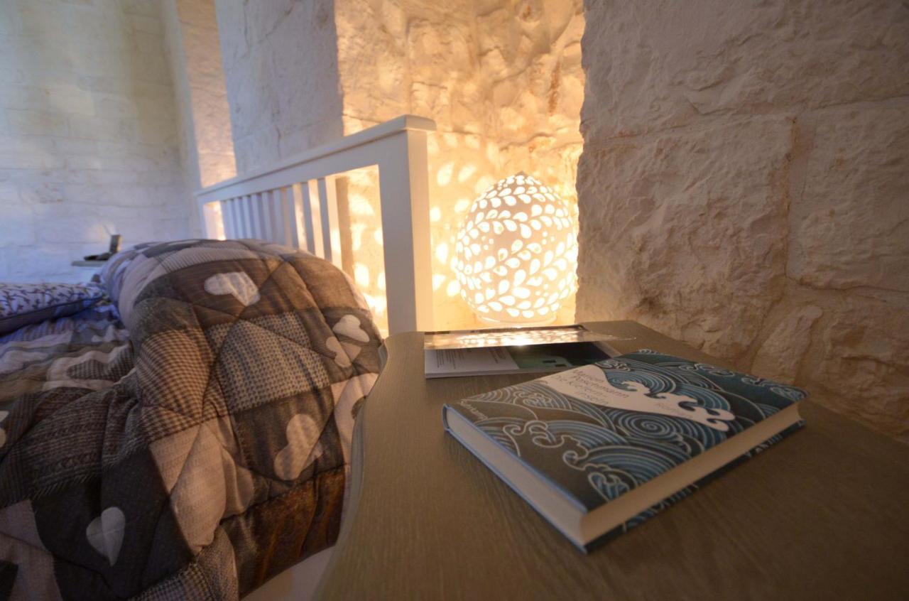 Bed and Breakfast Trulli Petra Chiara Locorotondo Esterno foto