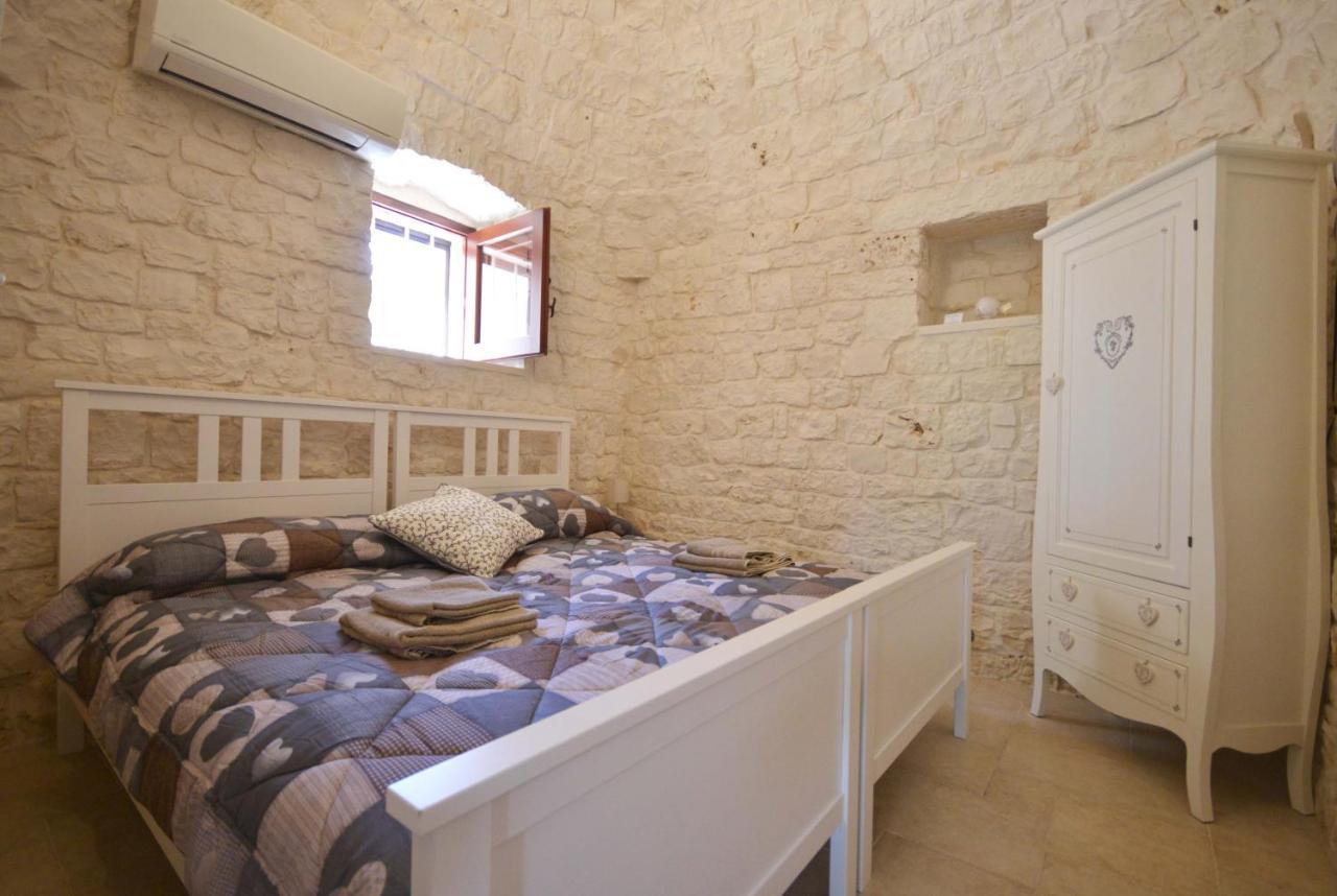 Bed and Breakfast Trulli Petra Chiara Locorotondo Esterno foto