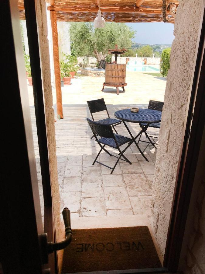 Bed and Breakfast Trulli Petra Chiara Locorotondo Esterno foto