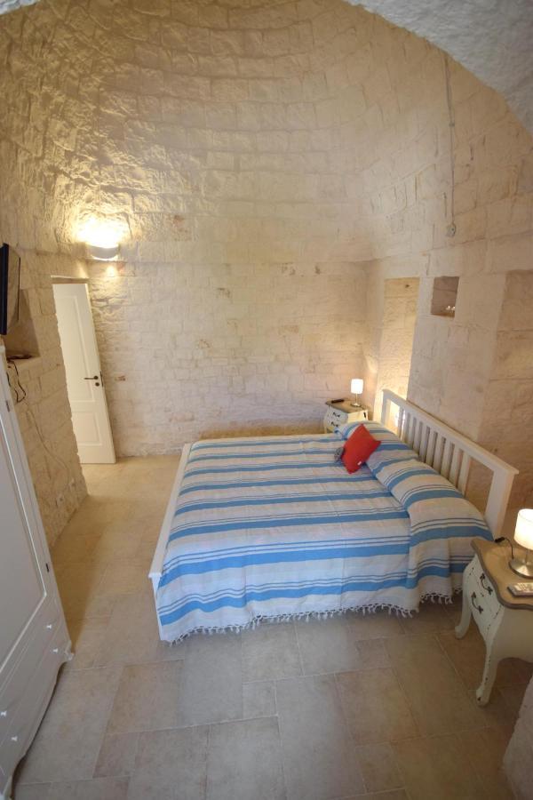 Bed and Breakfast Trulli Petra Chiara Locorotondo Esterno foto