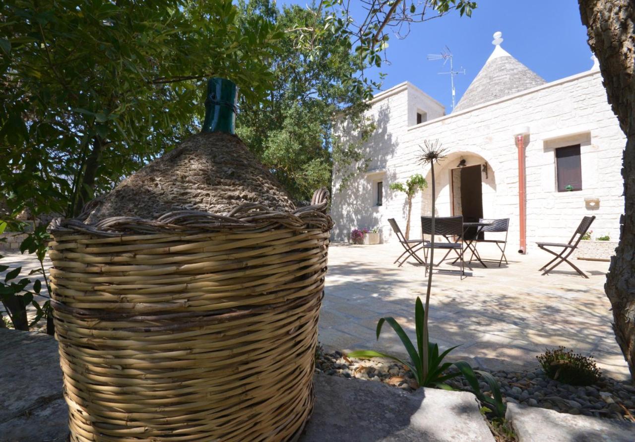 Bed and Breakfast Trulli Petra Chiara Locorotondo Esterno foto