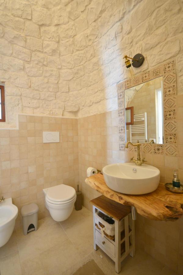 Bed and Breakfast Trulli Petra Chiara Locorotondo Esterno foto