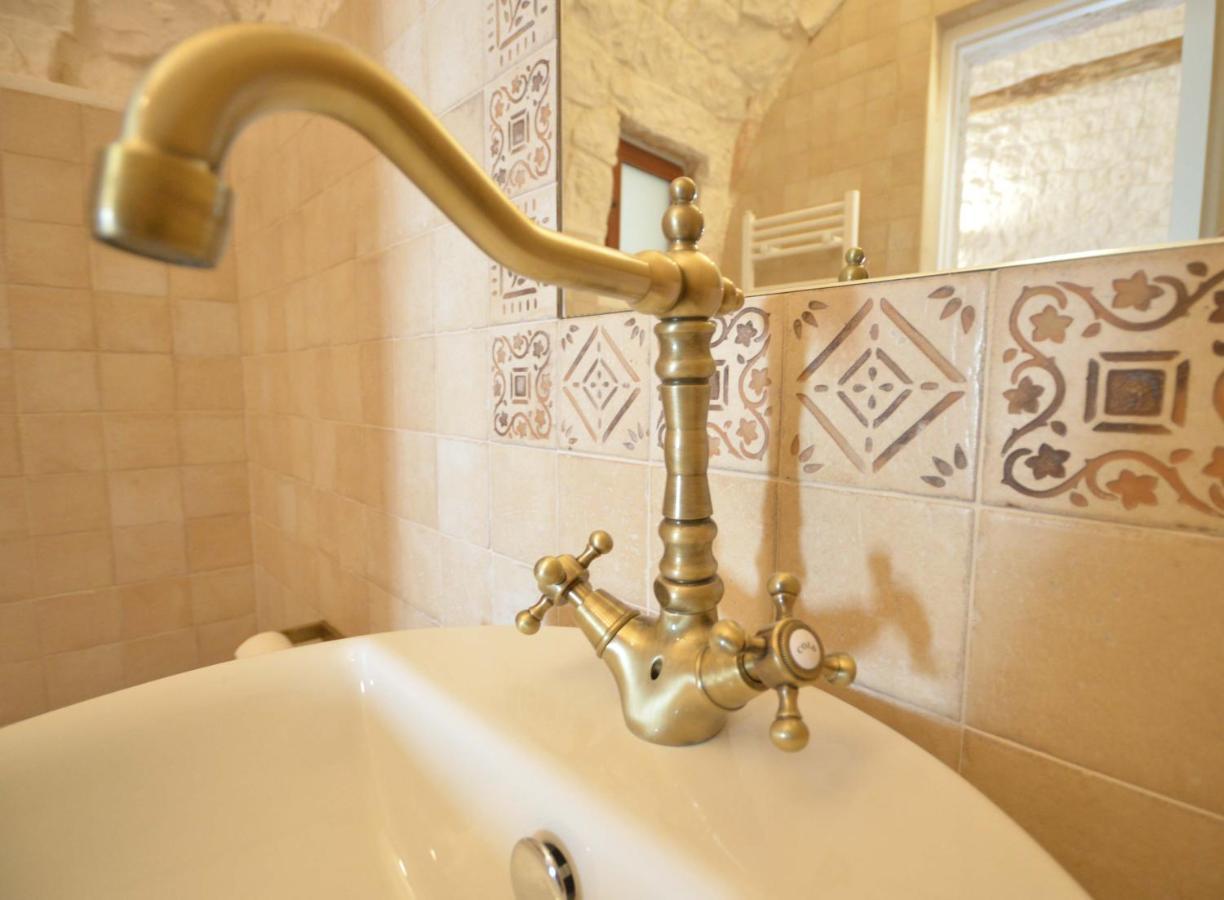 Bed and Breakfast Trulli Petra Chiara Locorotondo Esterno foto