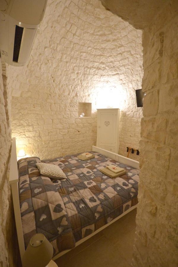 Bed and Breakfast Trulli Petra Chiara Locorotondo Esterno foto