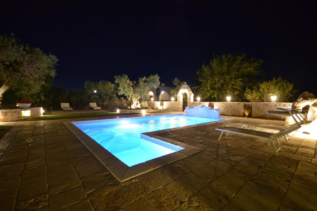 Bed and Breakfast Trulli Petra Chiara Locorotondo Esterno foto