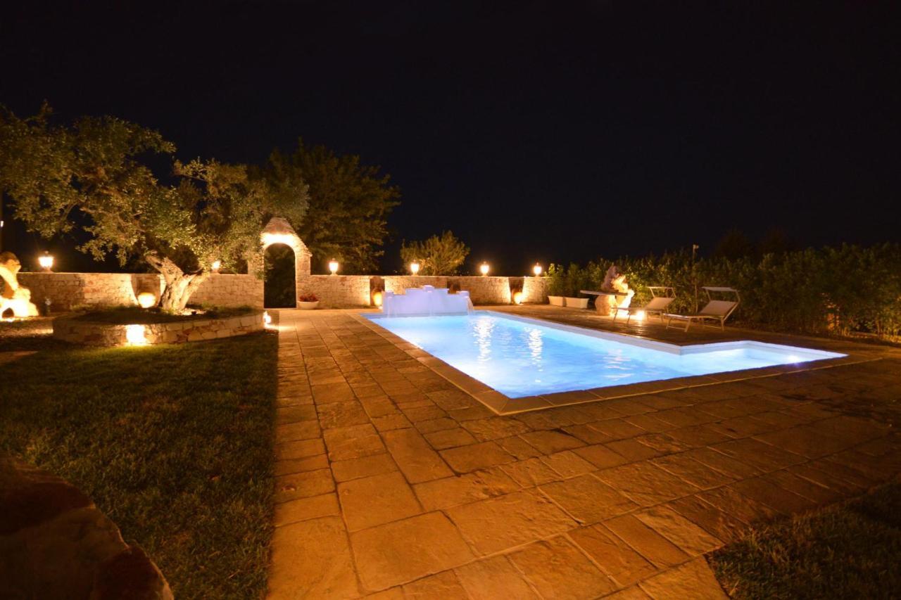 Bed and Breakfast Trulli Petra Chiara Locorotondo Esterno foto