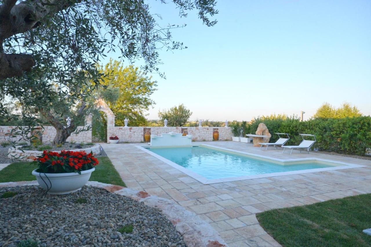Bed and Breakfast Trulli Petra Chiara Locorotondo Esterno foto