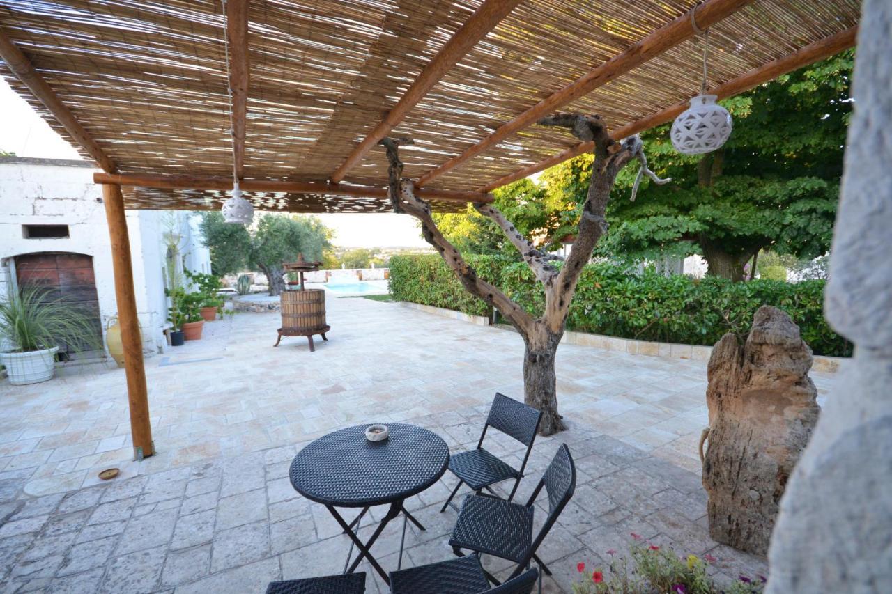 Bed and Breakfast Trulli Petra Chiara Locorotondo Esterno foto