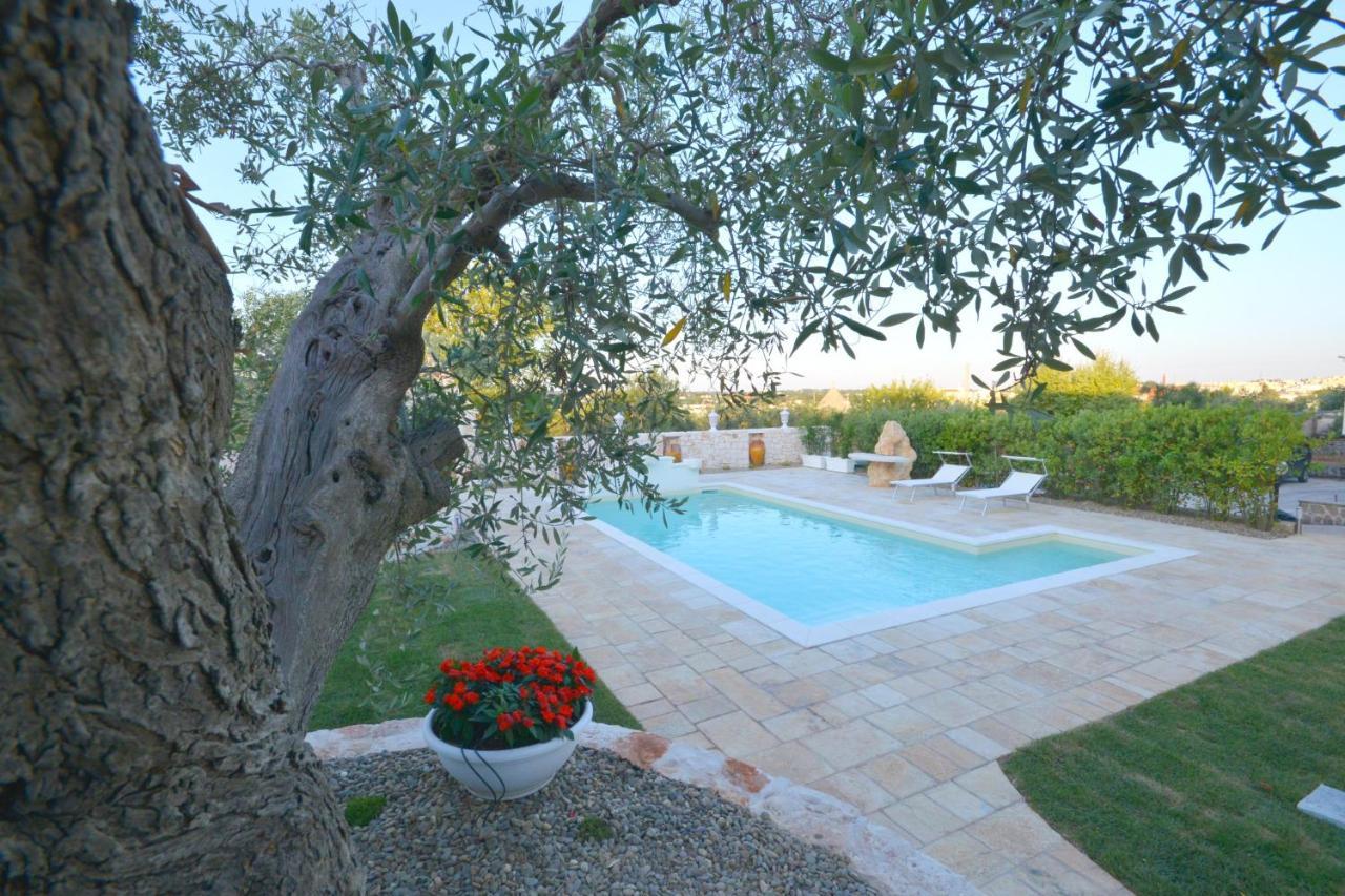 Bed and Breakfast Trulli Petra Chiara Locorotondo Esterno foto